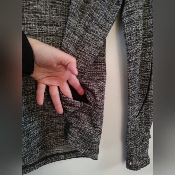 Lululemon Extra Mile Long Sleeve Pullover- Size 4 - Picture 7 of 15